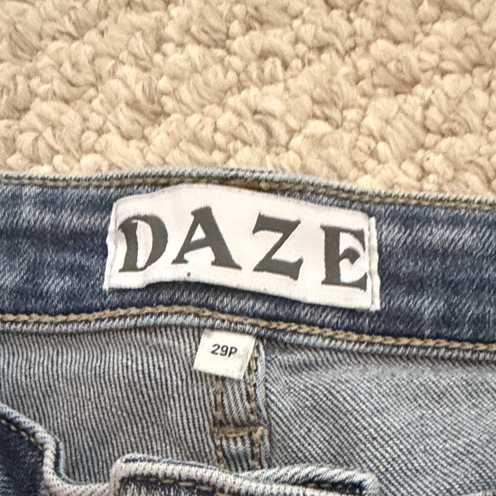 DAZE Women’s Straight Leg Jeans - Light Blue